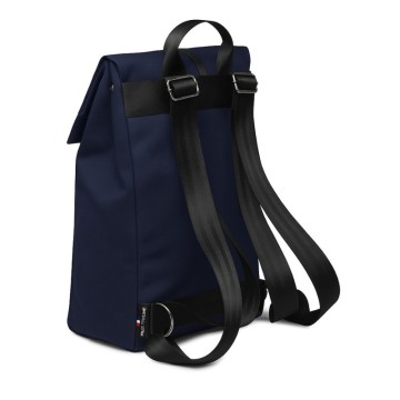 Vue de dos d’un sac à dos homme
