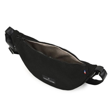 Intérieur du sac demi-lune noir – Compact, zippé et doublé